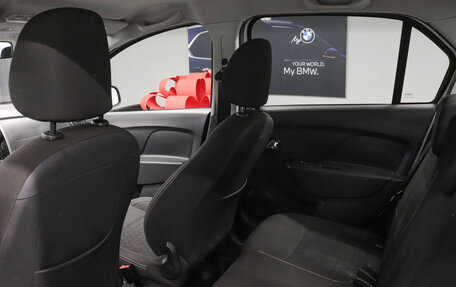 Renault Logan II, 2019 год, 925 000 рублей, 10 фотография
