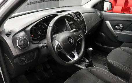 Renault Logan II, 2019 год, 925 000 рублей, 7 фотография