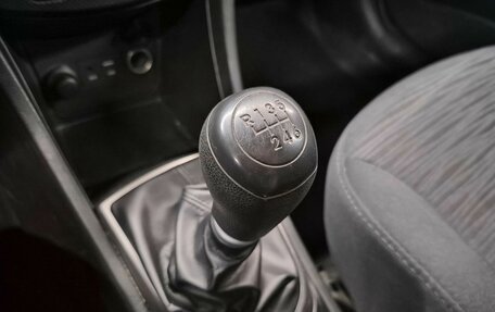 Hyundai Solaris II рестайлинг, 2015 год, 889 000 рублей, 12 фотография