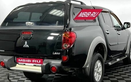 Mitsubishi L200 IV рестайлинг, 2011 год, 2 230 000 рублей, 6 фотография