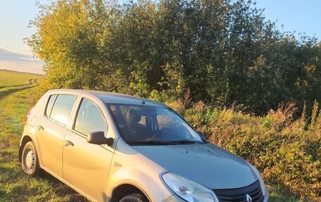 Renault Sandero I, 2012 год, 400 000 рублей, 10 фотография
