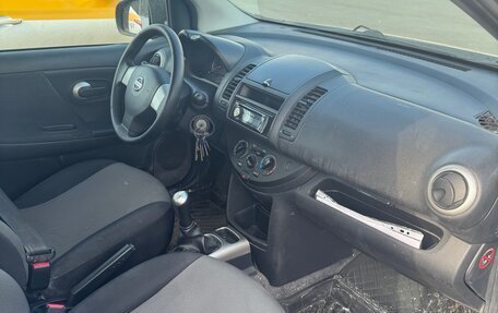 Nissan Note II рестайлинг, 2010 год, 500 000 рублей, 11 фотография