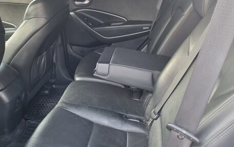 Hyundai Santa Fe III рестайлинг, 2017 год, 1 950 000 рублей, 1 фотография