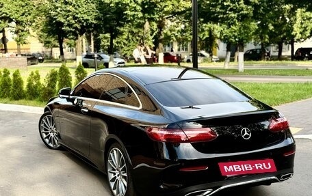 Mercedes-Benz E-Класс, 2019 год, 4 600 000 рублей, 4 фотография