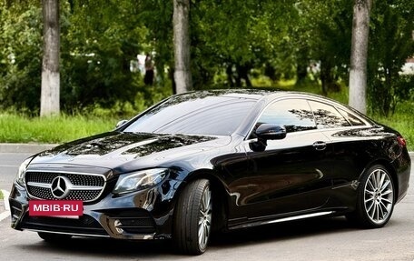 Mercedes-Benz E-Класс, 2019 год, 4 600 000 рублей, 3 фотография
