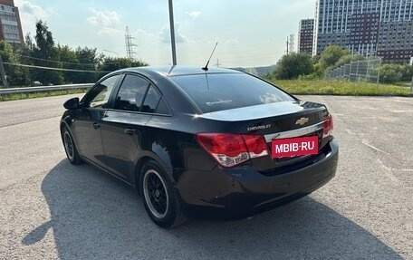 Chevrolet Cruze II, 2014 год, 700 000 рублей, 3 фотография