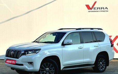 Toyota Land Cruiser Prado 150 рестайлинг 2, 2018 год, 4 860 000 рублей, 1 фотография