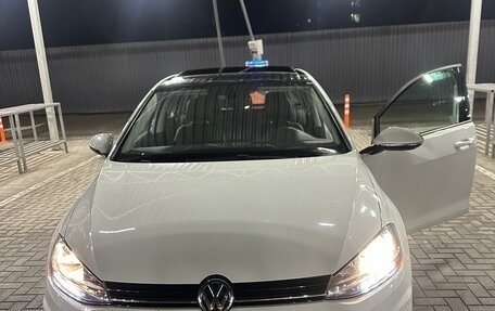 Volkswagen Golf VII, 2020 год, 1 880 000 рублей, 2 фотография