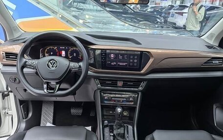 Volkswagen Tharu, 2022 год, 1 680 000 рублей, 8 фотография
