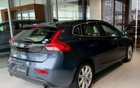 Volvo V40 II рестайлинг, 2019 год, 990 001 рублей, 4 фотография