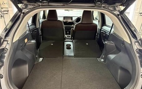 Toyota Yaris Cross, 2021 год, 1 245 017 рублей, 27 фотография