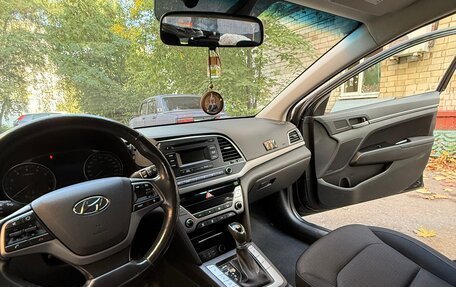 Hyundai Elantra VI рестайлинг, 2018 год, 1 390 000 рублей, 7 фотография