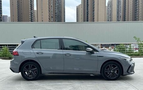 Volkswagen Golf VIII, 2023 год, 1 940 000 рублей, 6 фотография