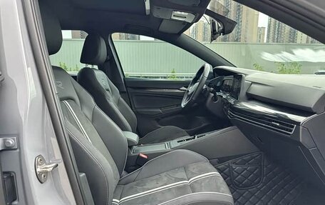 Volkswagen Golf VIII, 2023 год, 1 940 000 рублей, 14 фотография
