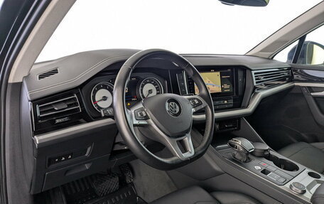 Volkswagen Touareg III, 2019 год, 5 205 000 рублей, 18 фотография