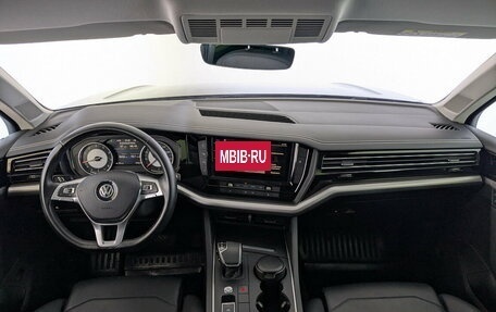 Volkswagen Touareg III, 2019 год, 5 205 000 рублей, 27 фотография