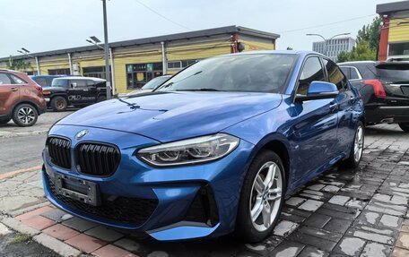 BMW 1 серия, 2020 год, 1 280 000 рублей, 2 фотография