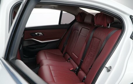 BMW 3 серия, 2022 год, 3 699 077 рублей, 9 фотография