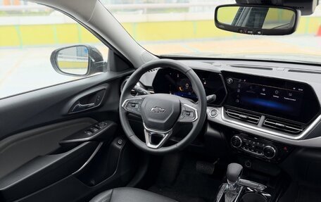 Chevrolet Trax, 2023 год, 2 092 000 рублей, 9 фотография