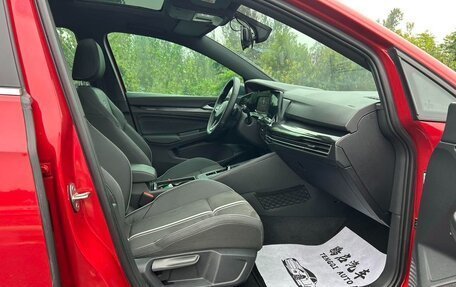 Volkswagen Golf VIII, 2023 год, 1 630 000 рублей, 18 фотография
