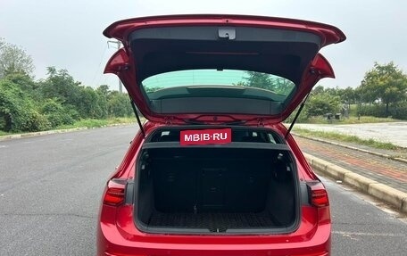Volkswagen Golf VIII, 2023 год, 1 630 000 рублей, 10 фотография