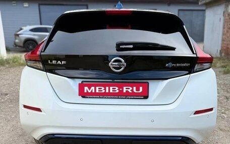 Nissan Leaf II, 2017 год, 1 650 000 рублей, 5 фотография