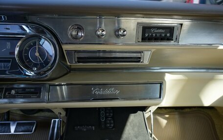 Cadillac DeVille VIII, 1965 год, 12 000 000 рублей, 22 фотография