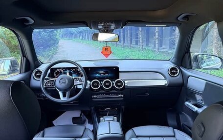 Mercedes-Benz GLB, 2022 год, 2 380 000 рублей, 7 фотография