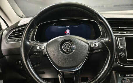 Volkswagen Tiguan II, 2017 год, 2 520 000 рублей, 11 фотография
