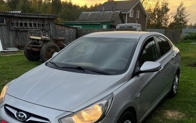 Hyundai Solaris II рестайлинг, 2012 год, 810 000 рублей, 1 фотография