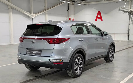 KIA Sportage IV рестайлинг, 2020 год, 2 399 000 рублей, 9 фотография