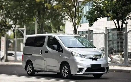 Nissan NV200, 2016 год, 1 099 100 рублей, 3 фотография