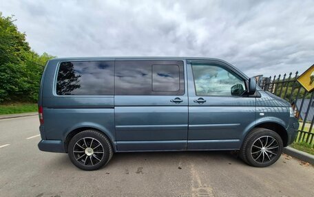 Volkswagen Multivan T5, 2004 год, 1 600 000 рублей, 4 фотография