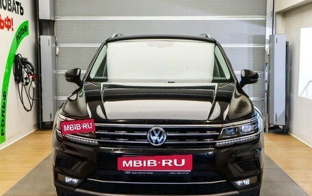 Volkswagen Tiguan II, 2017 год, 2 250 000 рублей, 2 фотография