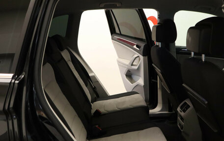 Volkswagen Tiguan II, 2017 год, 2 250 000 рублей, 22 фотография