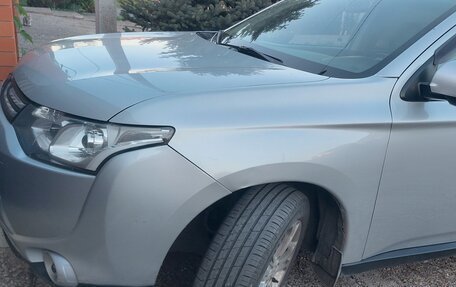 Mitsubishi Outlander III рестайлинг 3, 2013 год, 1 300 000 рублей, 1 фотография