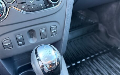 Renault Sandero II рестайлинг, 2016 год, 1 190 000 рублей, 20 фотография