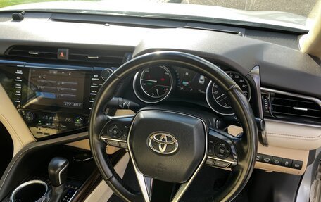Toyota Camry, 2019 год, 2 250 000 рублей, 7 фотография
