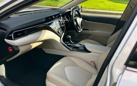 Toyota Camry, 2019 год, 2 250 000 рублей, 8 фотография