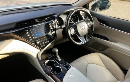 Toyota Camry, 2019 год, 2 250 000 рублей, 14 фотография