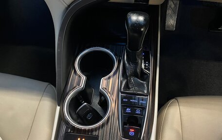 Toyota Camry, 2019 год, 2 250 000 рублей, 19 фотография