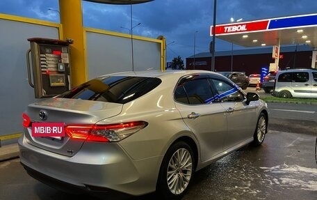 Toyota Camry, 2019 год, 2 250 000 рублей, 31 фотография