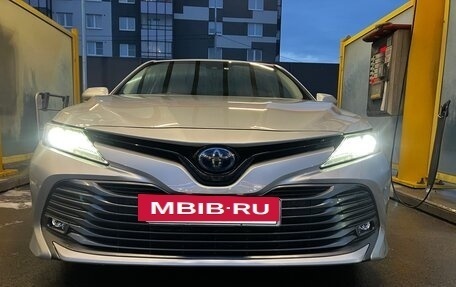 Toyota Camry, 2019 год, 2 250 000 рублей, 40 фотография