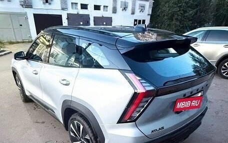 Geely Atlas, 2024 год, 2 790 000 рублей, 2 фотография