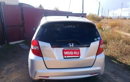 Honda Fit III, 2013 год, 770 000 рублей, 5 фотография