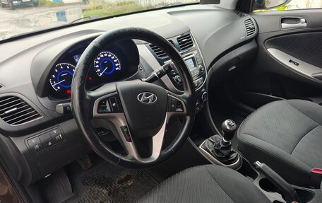 Hyundai Solaris II рестайлинг, 2014 год, 690 000 рублей, 11 фотография