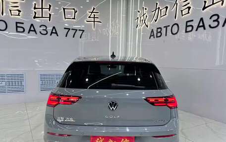 Volkswagen Golf VIII, 2022 год, 1 980 000 рублей, 4 фотография