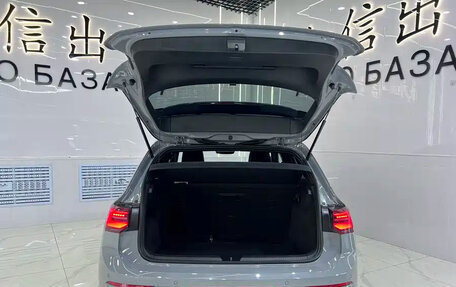 Volkswagen Golf VIII, 2022 год, 1 980 000 рублей, 9 фотография
