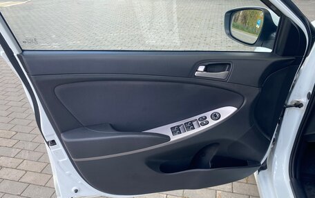 Hyundai Solaris II рестайлинг, 2014 год, 895 000 рублей, 14 фотография