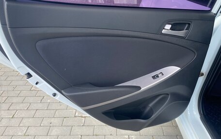 Hyundai Solaris II рестайлинг, 2014 год, 895 000 рублей, 16 фотография